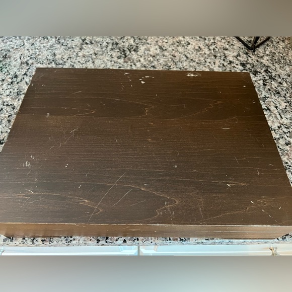 Vintage McGraw Tarnish Proof Silverware Chest with 62 Northland Stainless Pieces - Picture 10 of 12